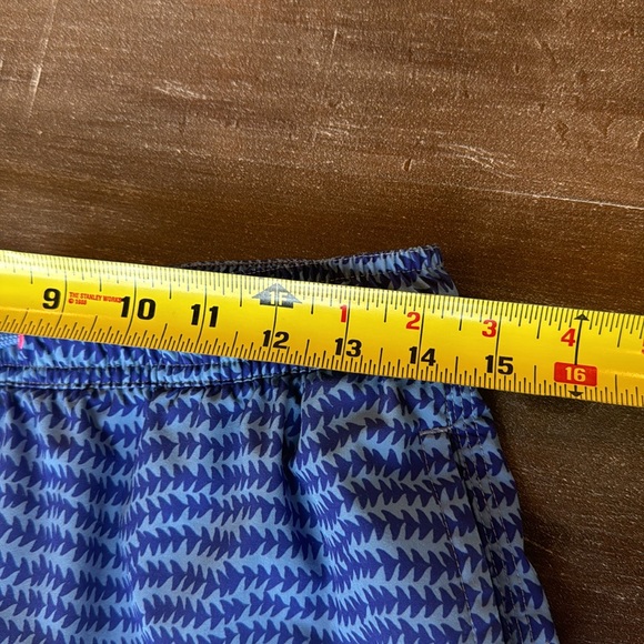 Vineyard Vines Boys' Pieced Chappy Swim Trunks Lined L 16 EUC Pocket Blue Pink - Picture 13 of 14